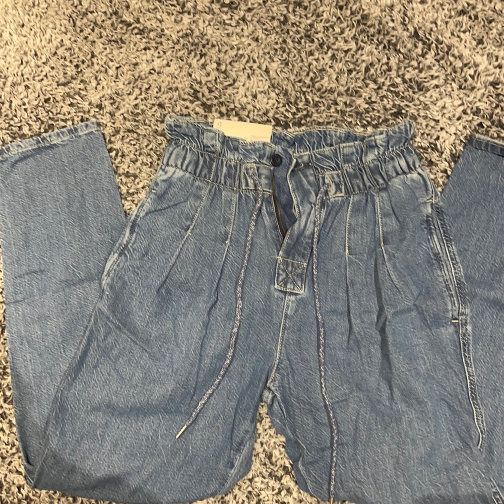 Arizona mom jean highest rise semi relaxed fit, with tapered leg